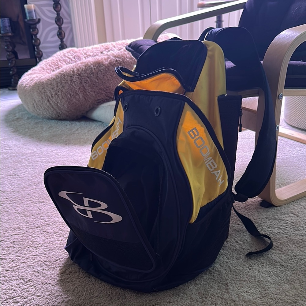 Black and Yellow Women’s Softball Bag